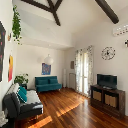 La Casa Di Giulia, Spazioso Loft Su Due Livelli A 10 Minuti Di Macchina Dal Centro Apartamento