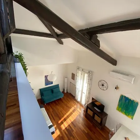 La Casa Di Giulia, Spazioso Loft Su Due Livelli A 10 Minuti Di Macchina Dal Centro Apartment